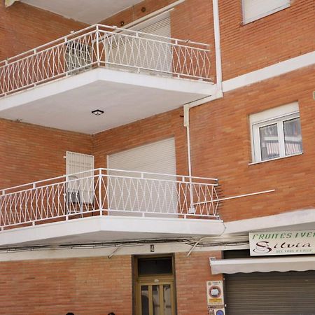Apartamento En Pleno Centro De Cambrils Apartment Екстериор снимка